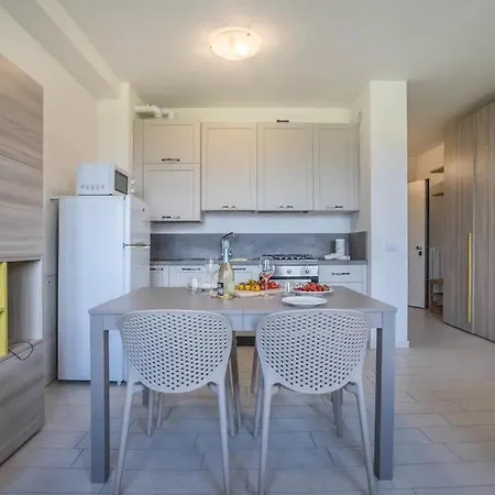Madeleine Apartment *