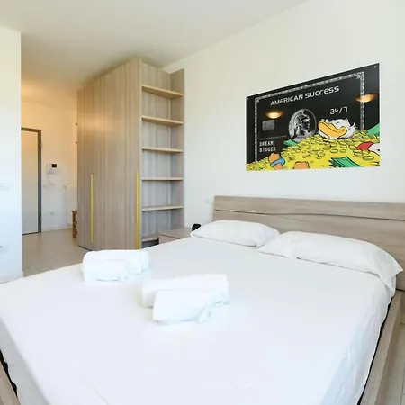 Madeleine Apartment